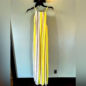 Long flowing beauty dress